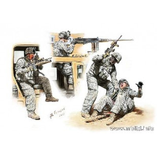 Homme à terre - US army Moyen Orient 2010 1/35 MasterBox