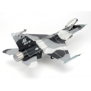 F-16 C/N AGRESSOR "TOP GUN" maquette 1/48 TAMIYA