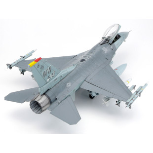 Lockheed Martin F-16 CJ Fighting Falcon maquette 1/48 TAMIYA