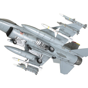 Lockheed Martin F-16 CJ Fighting Falcon maquette 1/48 TAMIYA