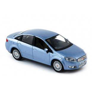 FIAT LINEA BLEU CLAIR 1/43 NOREV