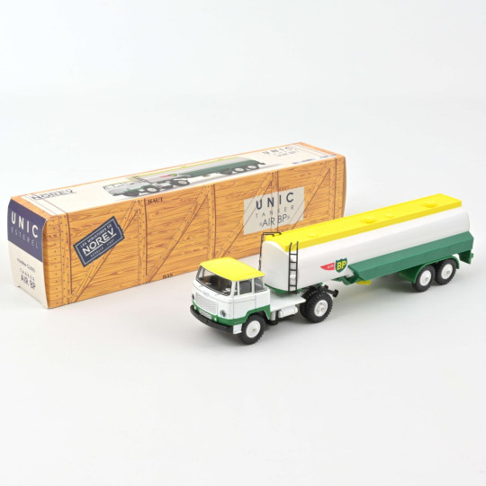 Camion Tracteur UNIC semi-remorque citerne AirBP 1/43 NOREV