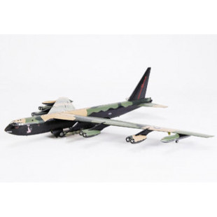 BOEING B52D STRATOFORTRESS 1/100 TAMIYA