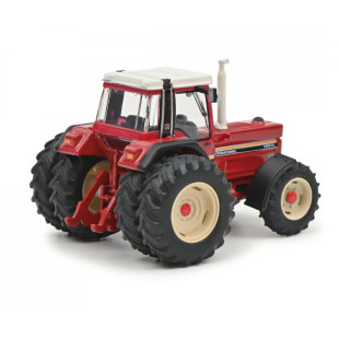 Tracteur IHC 1455 XL rouge 1/87 SCHUCO