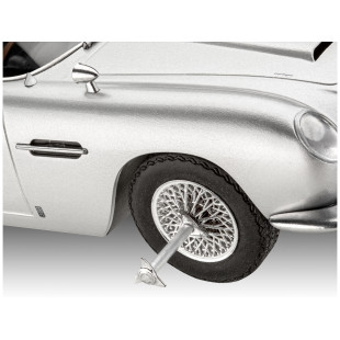 ASTON MARTIN DB5 Coffret cadeau James Bond 1/24 REVELL