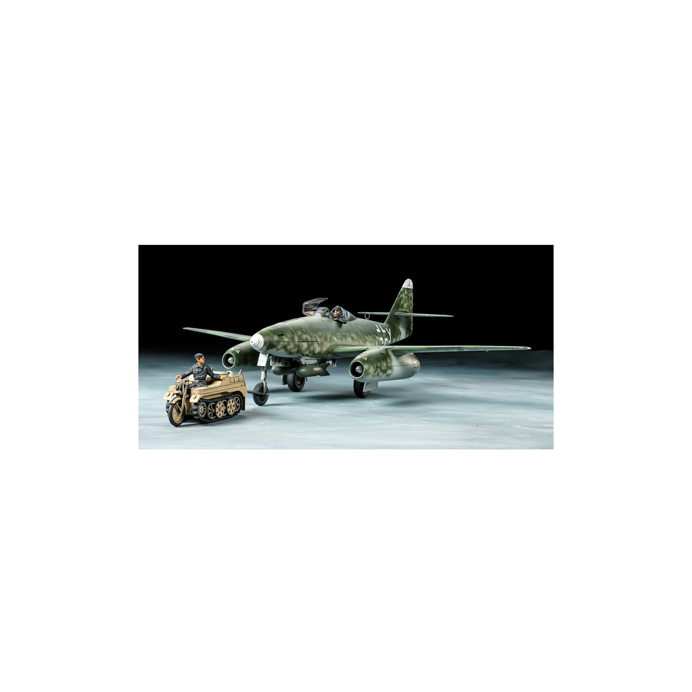 Messerschmitt 262 A-2a & Kettenkraftrad maquette 1/48 TAMIYA