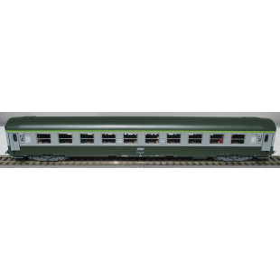 Wagon Voiture voyageurs UIC B10 SNCF UIC-Y 1Cl vert/béton  1/87 ROCO