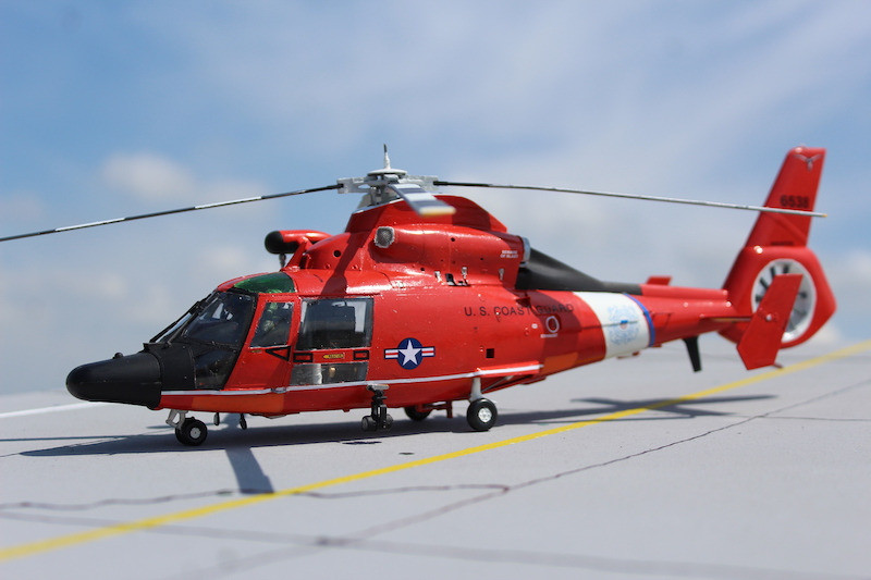 Trumpeter Us Coast Guard Hh-65c Dolphin Helicopter - 1:35e