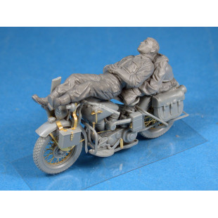 moto + figurine US Army WW2 "Repos sur la moto" maquette 1/35 MINIART