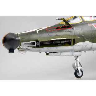 Republic F-105D Thunderchief maquette 1/48 HOBBY BOSS