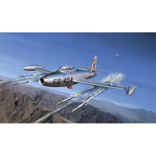 Republic F-84G THUNDERJET 1/72 maquette ITALERI