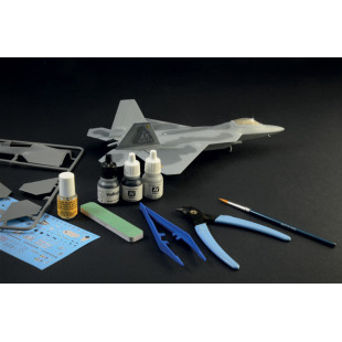 SET avion US Lockeed F-22 RAPTOR avec outils maquette 1/72 ITALERI
