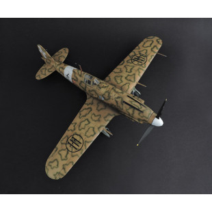 Macchi MC 205 Veltro avion Italie WW2 maquette  1/32 ITALERI
