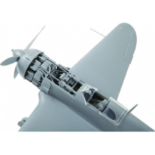 Chasseur Soviétique WW2 LAVOCHKIN LA-5 maquette 1/48 ZVEZDA