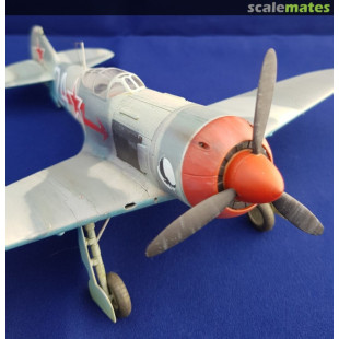Lavochkin La-7 "Russian Ace" chasseur russe WW2 maquette 1/48 ACADEMY