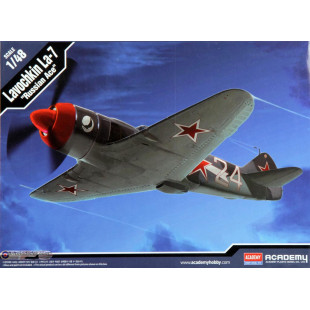 Lavochkin La-7 "Russian Ace" chasseur russe WW2 maquette 1/48 ACADEMY