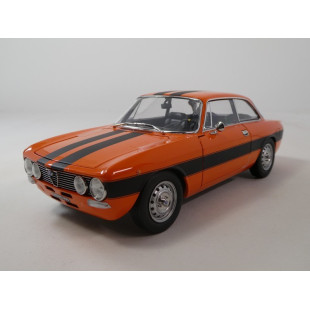 Alfa Romeo GTV 1973 ORANGE 1/18 NOREV