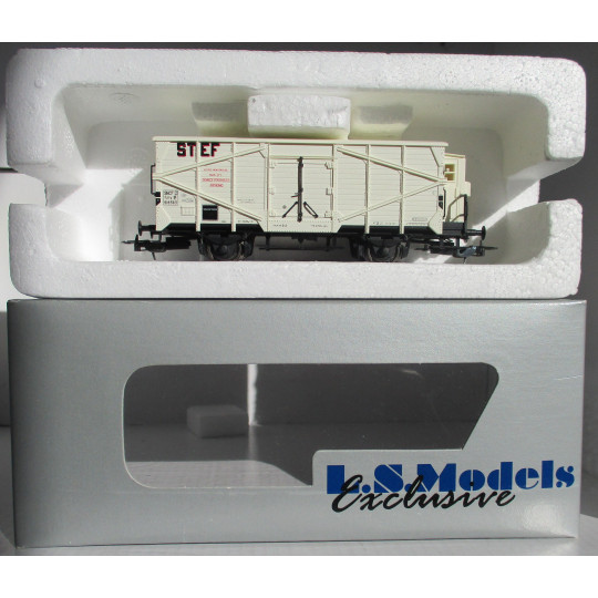 Wagon couvert isotherme frigo SNCF Hl "STEF" essieux 1/87 HO LS Models