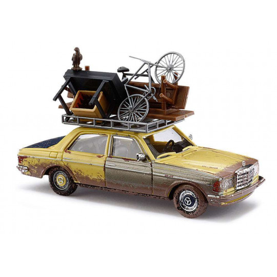 MERCEDES W123 1/87 BUSCH