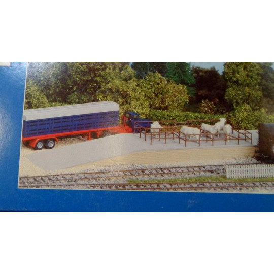 RAMPE POUR CHARGEMENT D'ANIMAUX 1/87 HO SAI