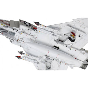 McDonnell Douglas F-4B Phantom II maquette 1/48 TAMIYA
