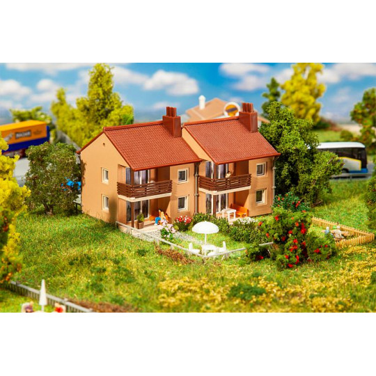 Maisons jumelles 1/164 N FALLER