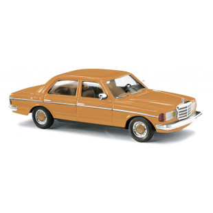 Mercedes-Benz W123 Limo orangé France 1/87 HO BUSCH