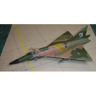 Convair USAF F-102A XX Delta Dagger maquette 1/72 MENG