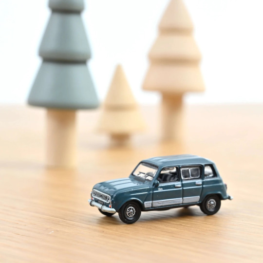 Renault 4 ( 4L ) Clan 1986 vert Séquoia  1/87 NOREV