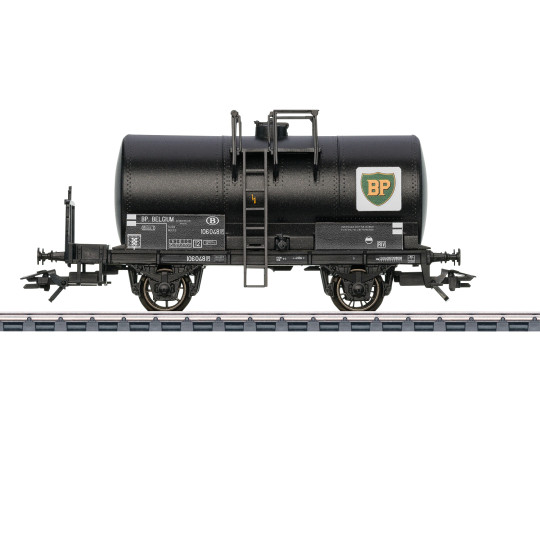 Wagon citerne essieux BP SNCB 1/87 HO MARKLIN