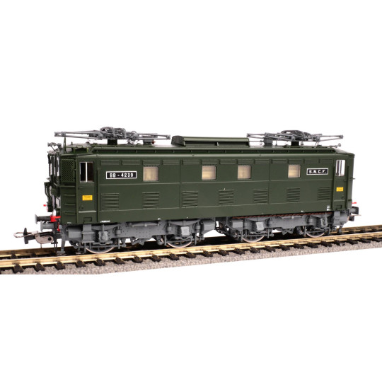 Loco électrique SNCF BB  4200 manoeuvre 4239 1/87 HO PIKO